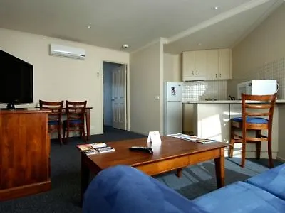 Canberra Parklands Central Apartment Hotel Official 3*,  Αυστραλία